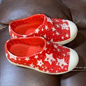 Native red with star Shoes